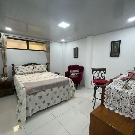 شقة Alicia'S Place 10 Min From Airport ألاخويلا المظهر الخارجي الصورة