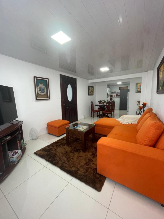 شقة Alicia'S Place 10 Min From Airport ألاخويلا المظهر الخارجي الصورة