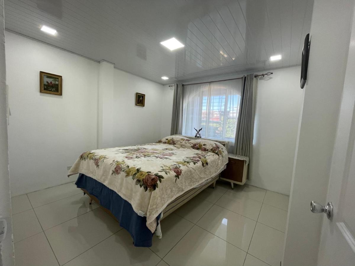 شقة Alicia'S Place 10 Min From Airport ألاخويلا المظهر الخارجي الصورة